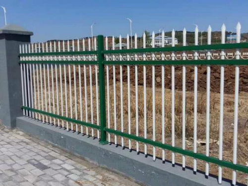 衢州铁艺围栏 钢管护栏厂 外墙铁艺围栏